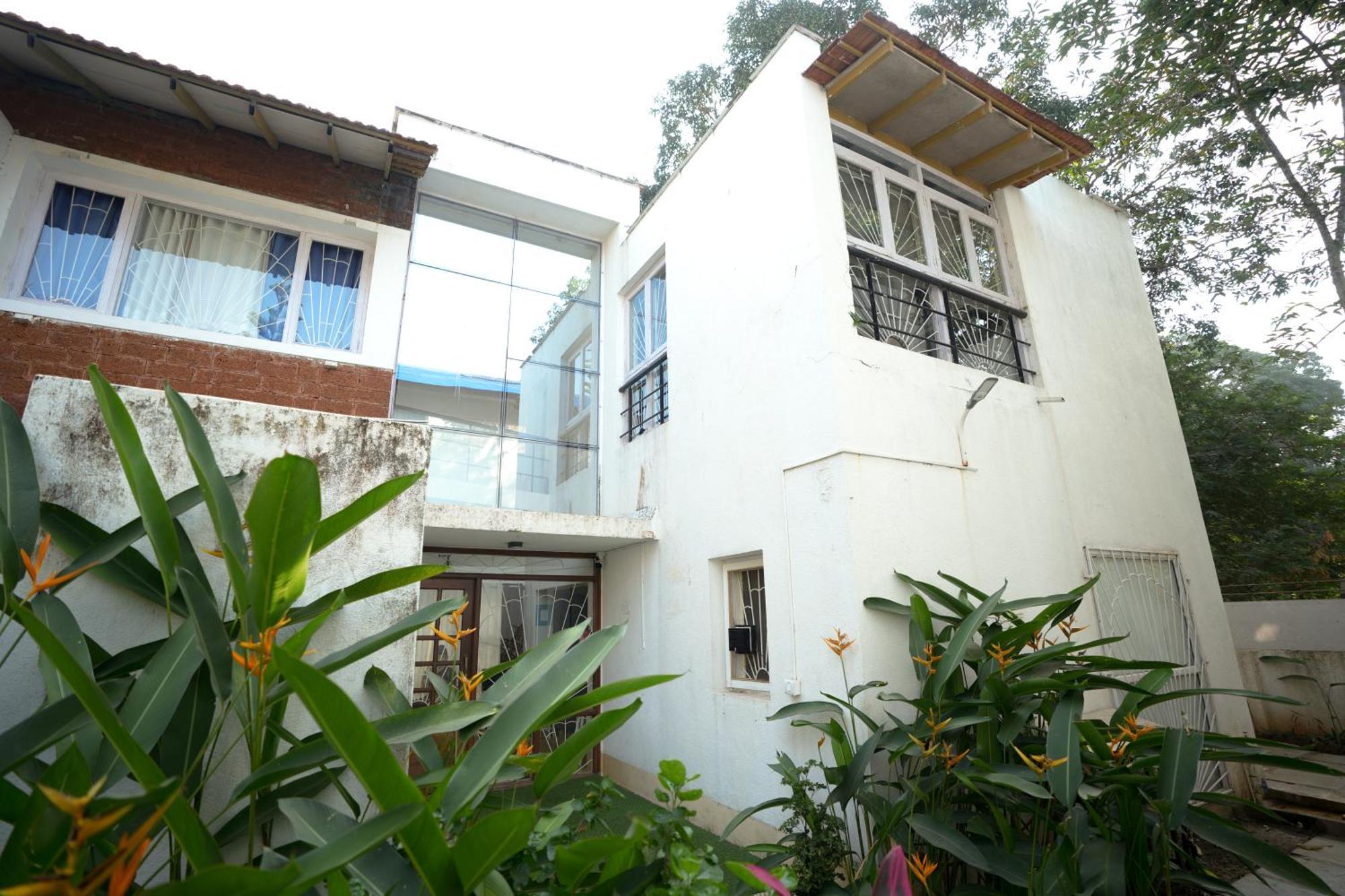 Villa M - Solitude 2 Candolim Goa 3Bhk, Pool Facing, Near Beach, Free Breakfast, Free Wifi And Prime Location Bagian luar foto