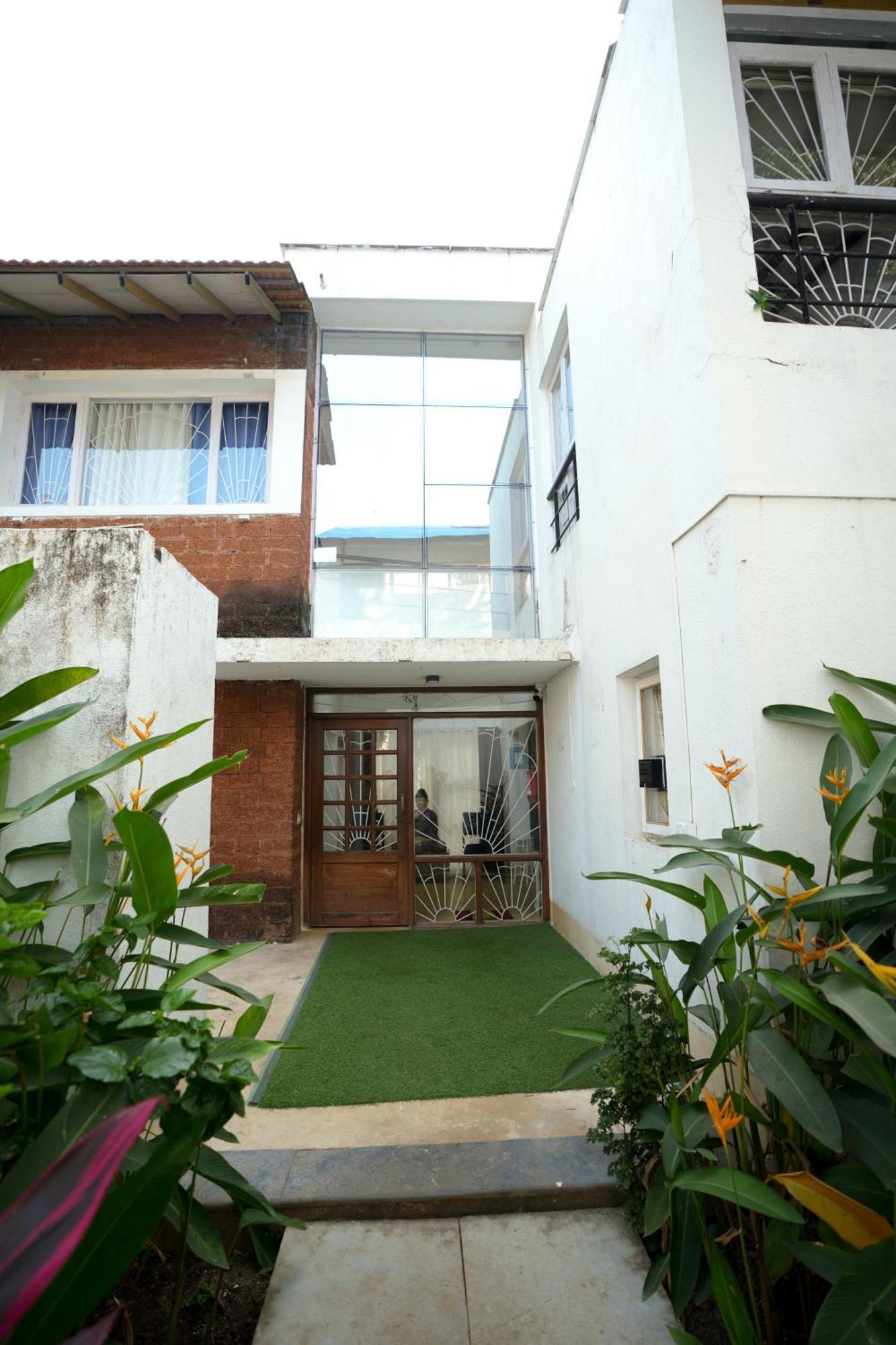 Villa M - Solitude 2 Candolim Goa 3Bhk, Pool Facing, Near Beach, Free Breakfast, Free Wifi And Prime Location Bagian luar foto