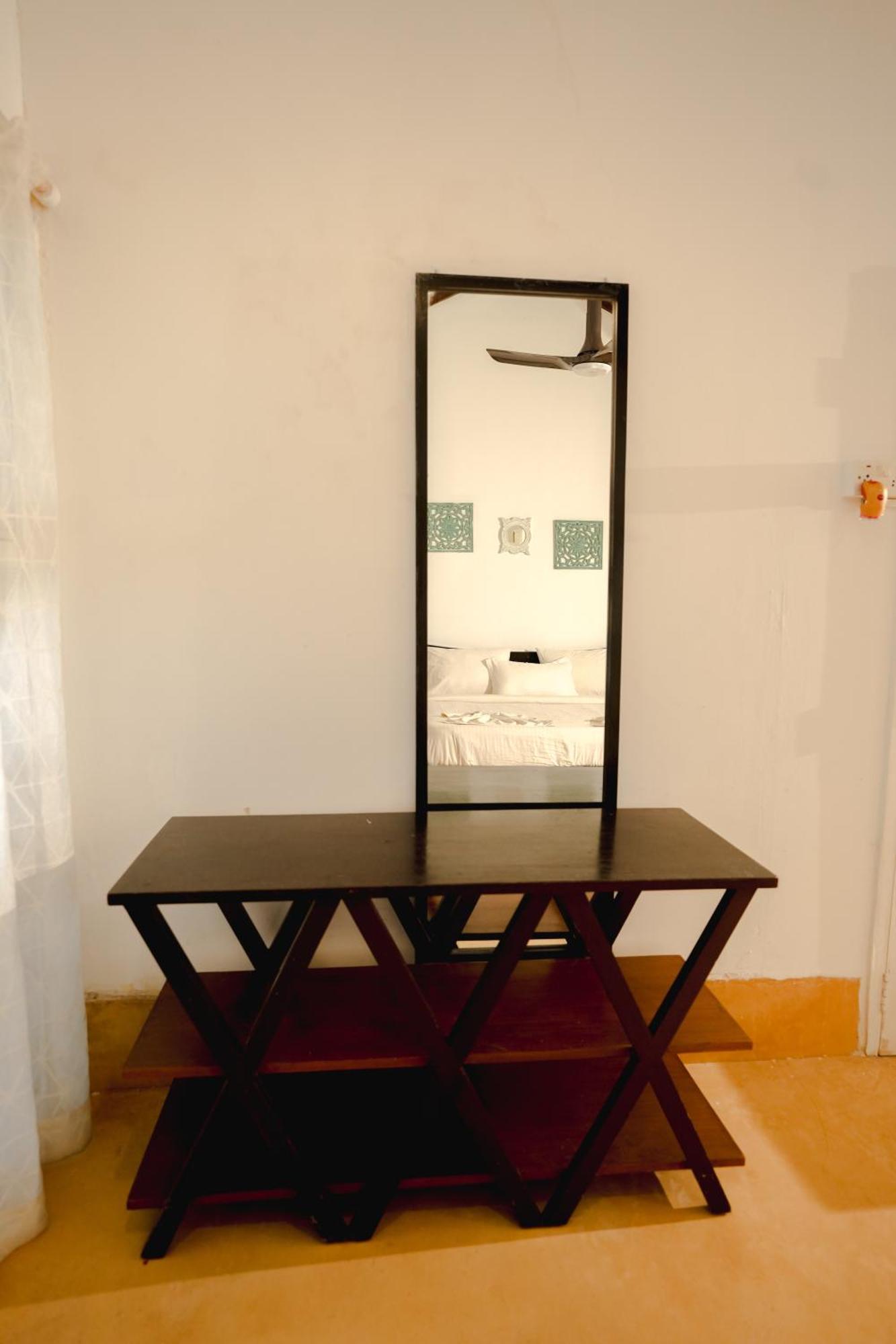 Villa M - Solitude 2 Candolim Goa 3Bhk, Pool Facing, Near Beach, Free Breakfast, Free Wifi And Prime Location Bagian luar foto