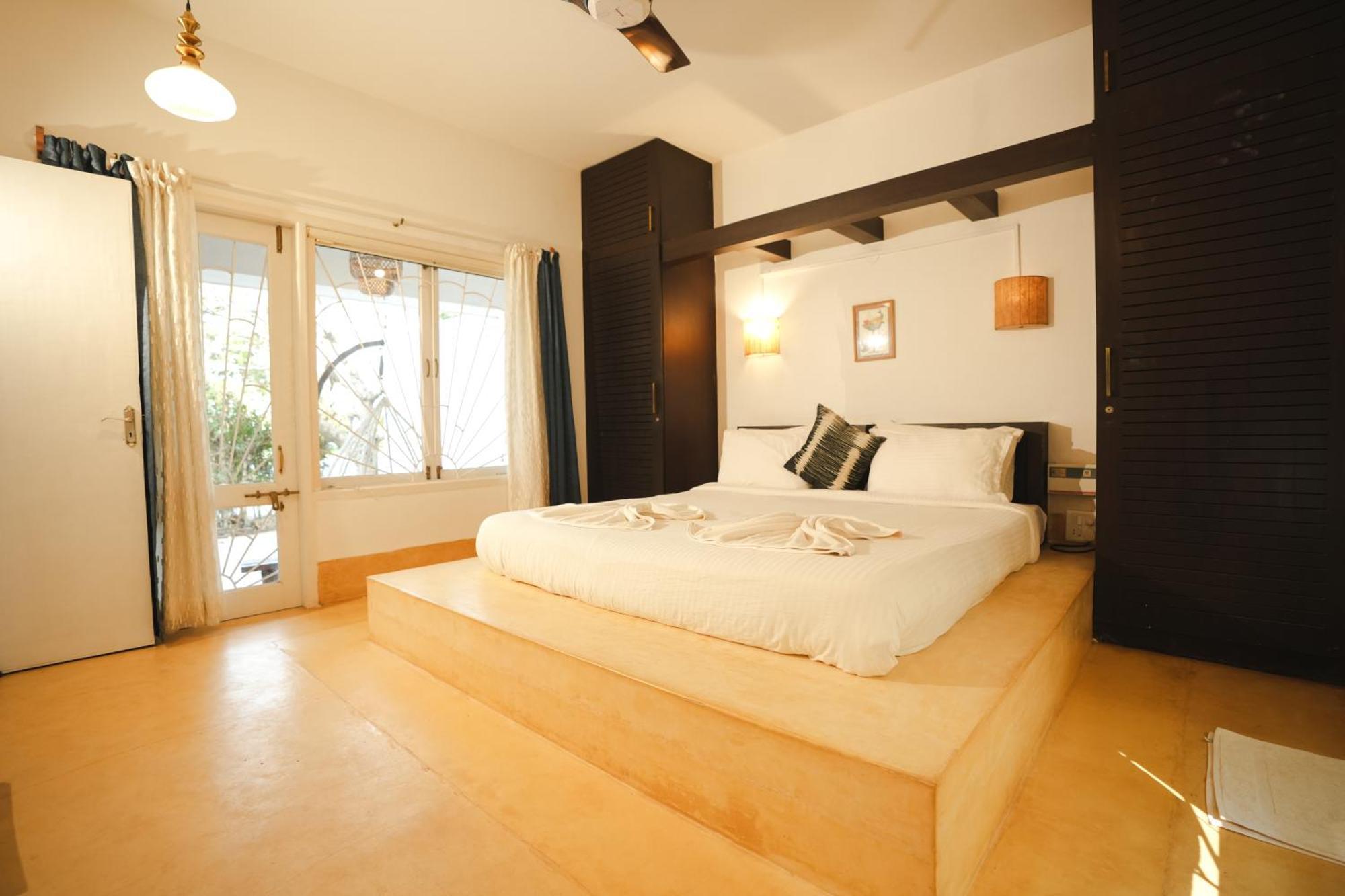 Villa M - Solitude 2 Candolim Goa 3Bhk, Pool Facing, Near Beach, Free Breakfast, Free Wifi And Prime Location Bagian luar foto